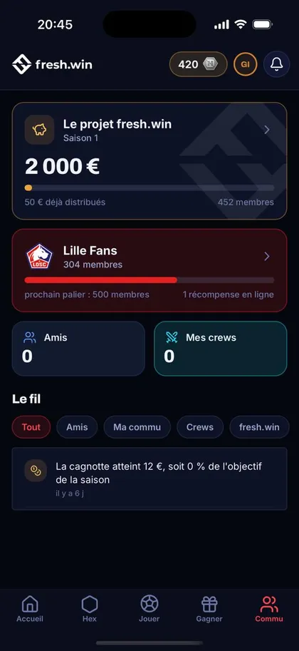 fresh.win app screenshot: the community screen with the season pot